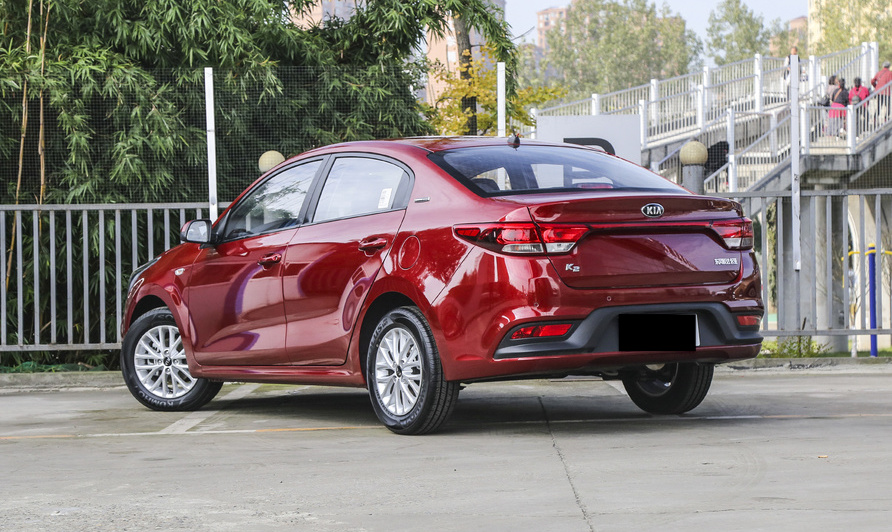 起亚k22012款1.6自动premiumeco,月销几百的车怎么生存的