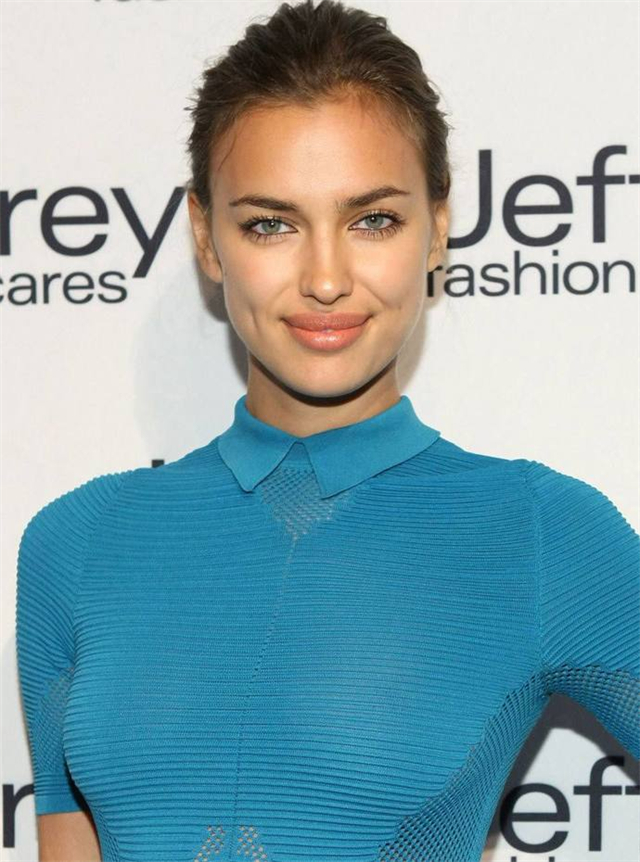 普京喜欢原配还是后来的卡巴耶娃,普京的朋友卡巴耶娃