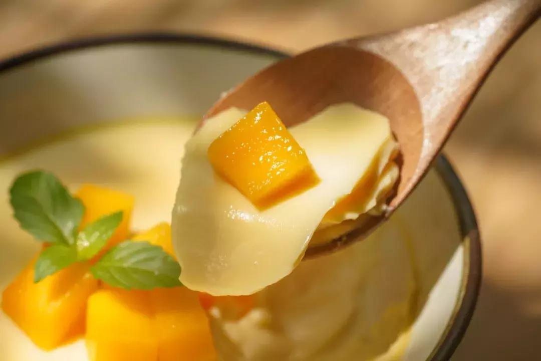 只用纯鸡蛋做出美味的鸡蛋布丁,纯牛奶布丁鸡蛋的做法
