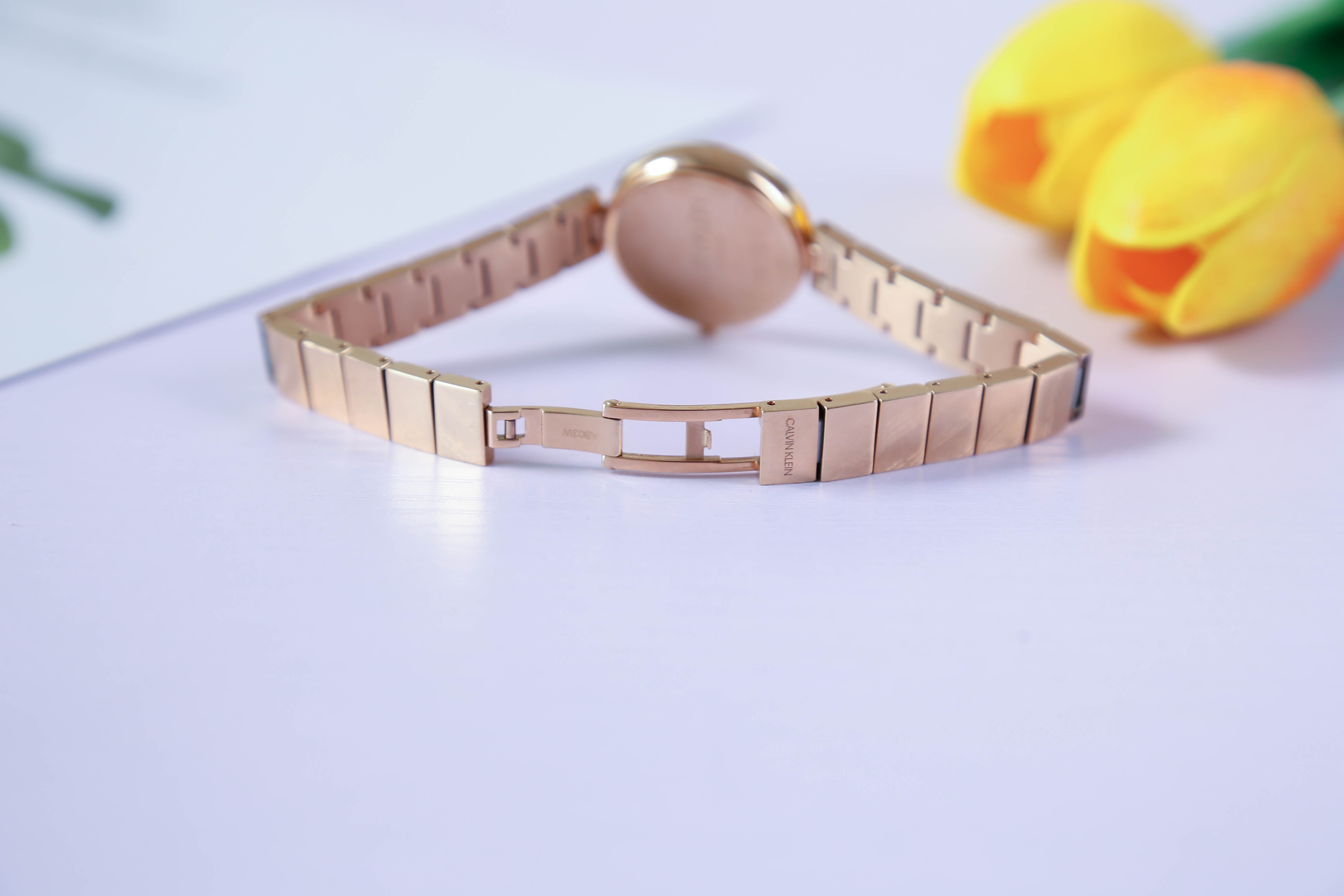 ck经典玫瑰金女士手表价格,ck手表时尚女士腕表