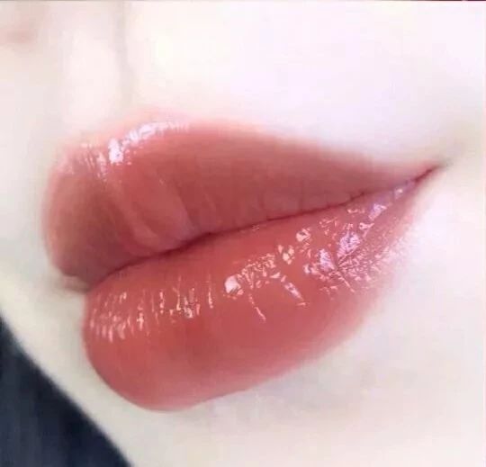 李佳琦推荐了三百多只口红，我帮你们选出了绝对不会出错的八只