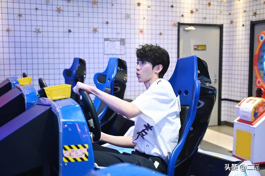 碎片信息“读”人：李晨最后哭了，我却心疼曾被全网嘲讽的蔡徐坤