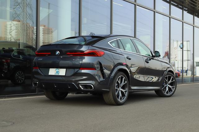 直列六缸3.0t宝马suv,宝马最新款的性能suv到底有多强