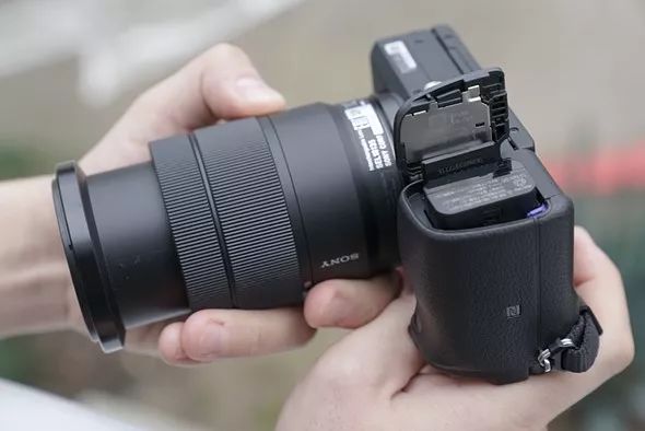 单评｜索尼a6400初评测