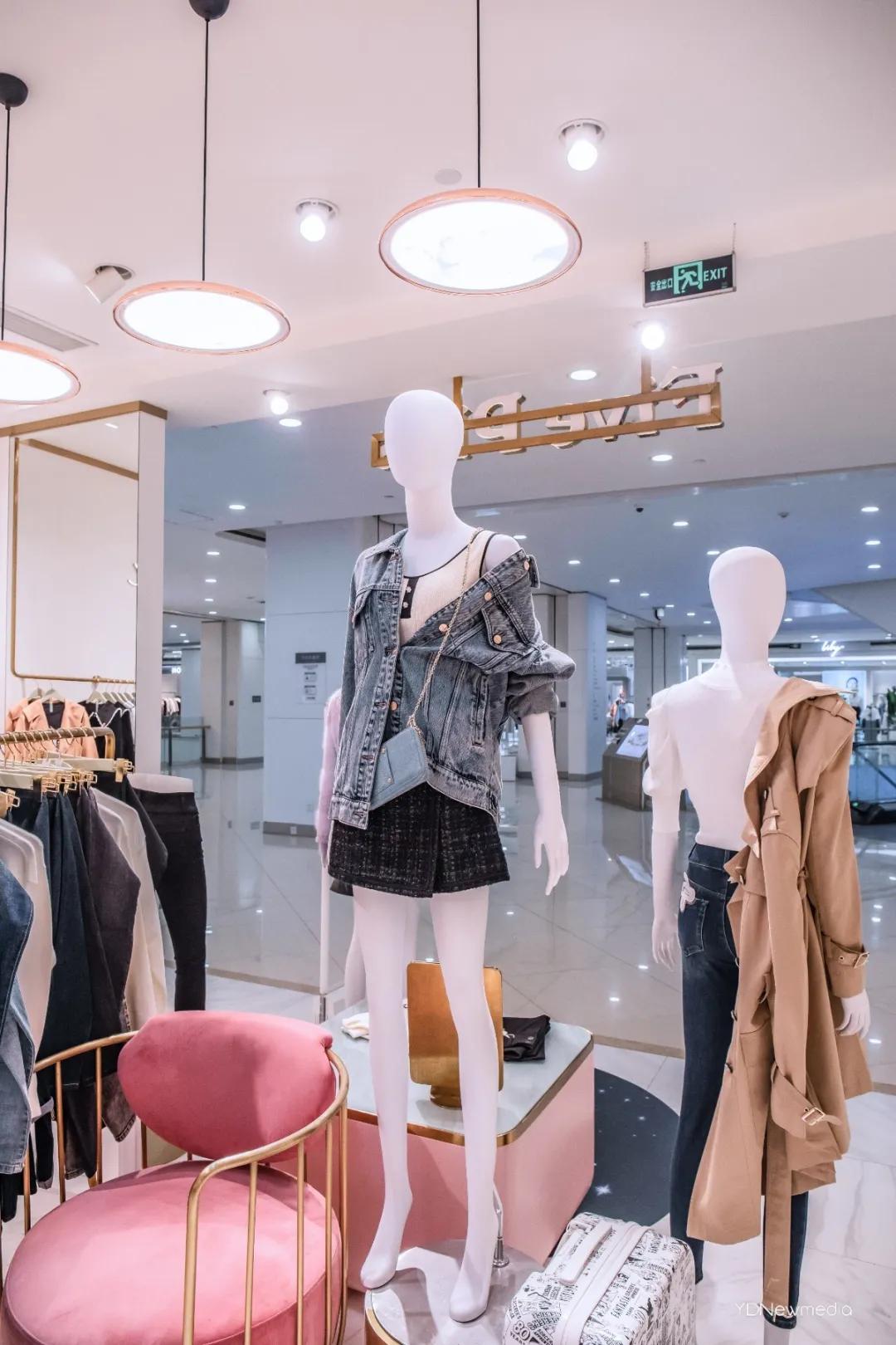 还有1天！光影奇遇坊、兔女郎快闪…齐现银泰创意城！折扣享不停