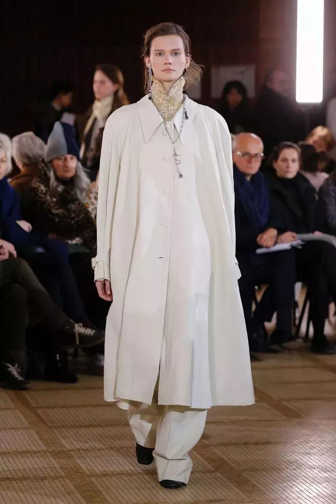 穿上大长袍，完美解决矮个子女生的世纪难题