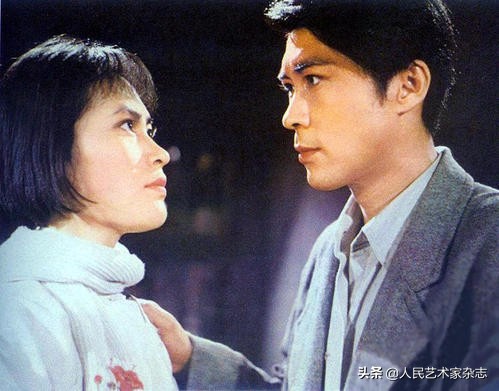 她是80年代长影厂当家花旦，19岁因报幕被选中出演平原游击队，中年无戏可拍，复出电影由钟南山担任顾问