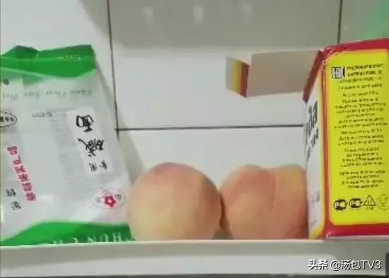 碱面洗桃子变黑是怎么回事,用食用碱洗桃子变黑还能吃吗