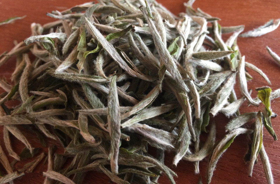 茶叶分类标准及各类名茶代表品种,六大茶类的基本知识和代表名茶