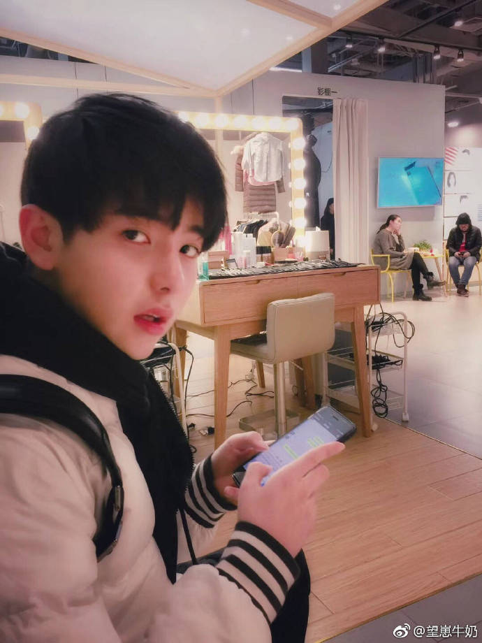 易烊千玺偶练,易烊千玺小成员