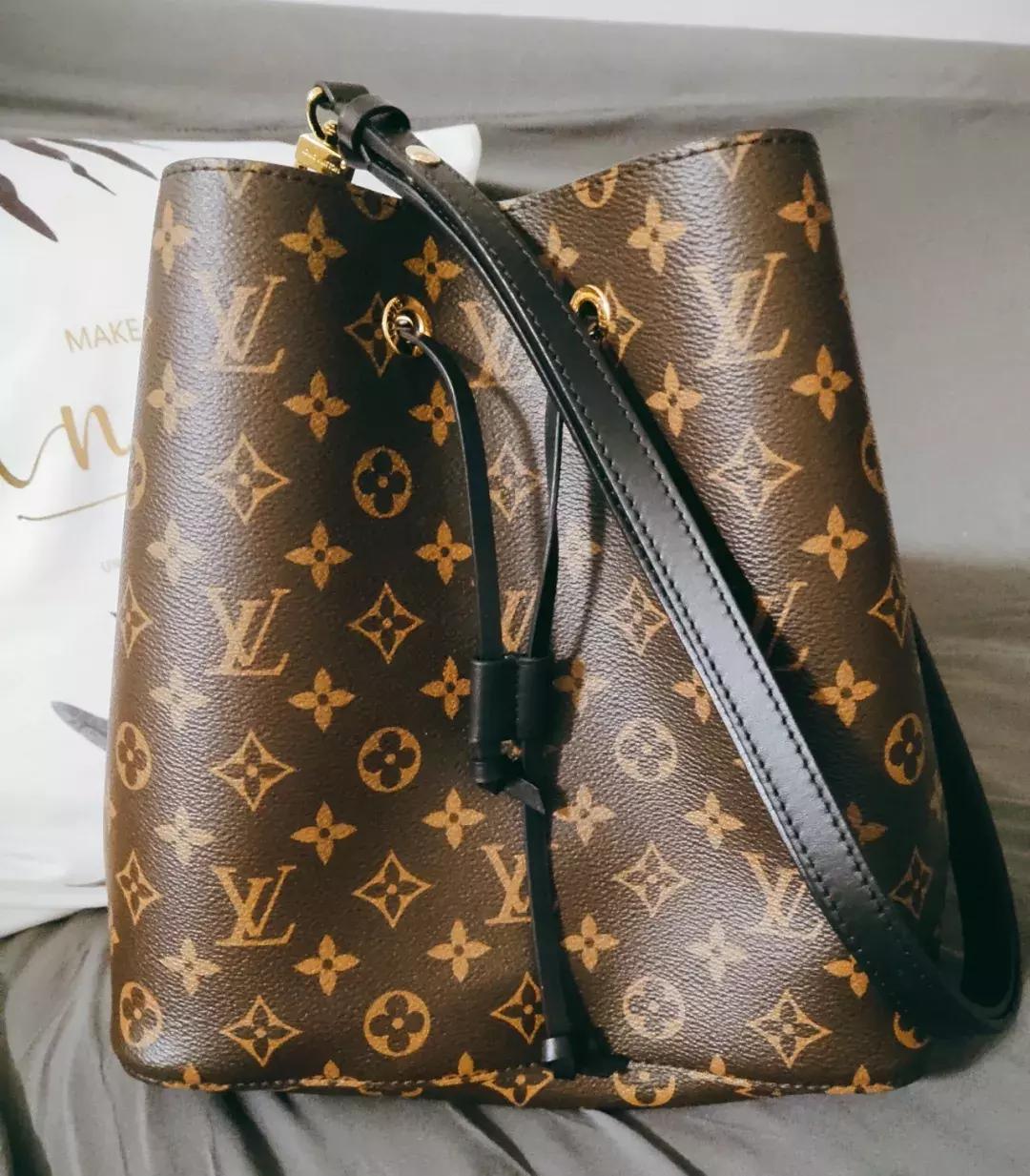 买lv的真实感受,lv买真的划算还是假的划算