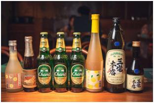 这家全武汉最美式复古泰式餐厅，带着100支YSL小金条搞事情了