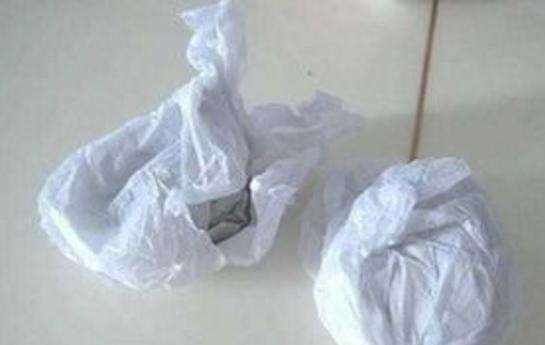 鞋盒子里的纸干什么用,鞋子里的纸团有什么用处