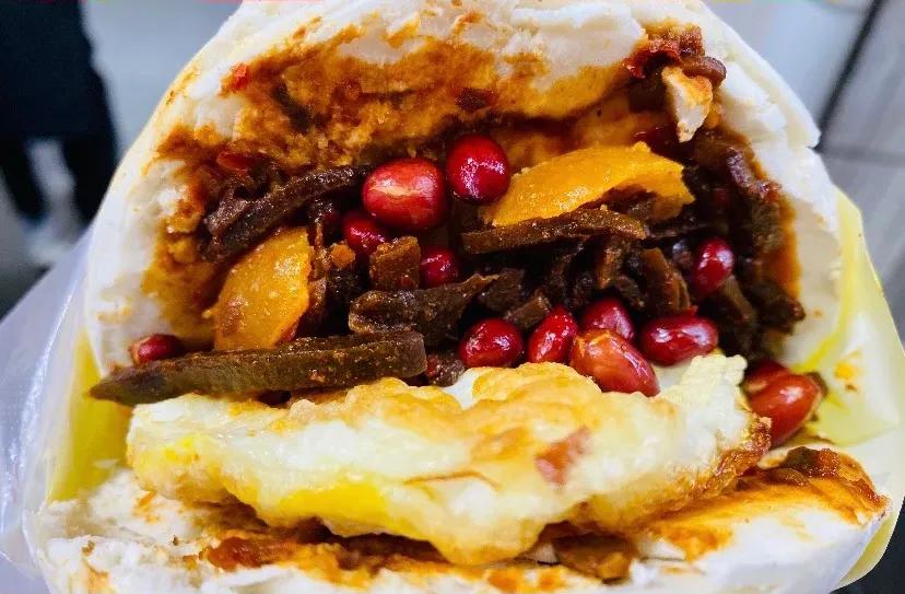 国内专坑游客的8条美食街,国内专坑游客的10条美食街