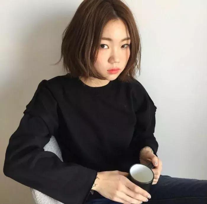 碎发特别多扎不住怎么打理,额前碎发太多怎么扎头发