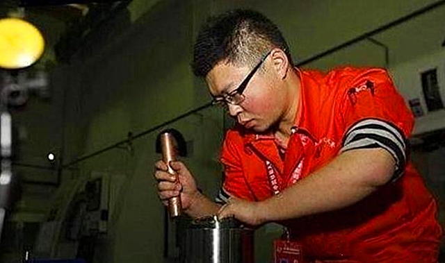 高考666分学霸放弃北大,青海考生北大退学读技校