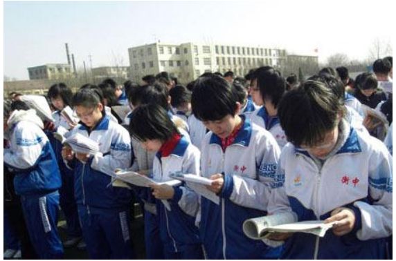 汉中龙岗中学高考黑马,汉中龙岗中学2022高考喜报名单