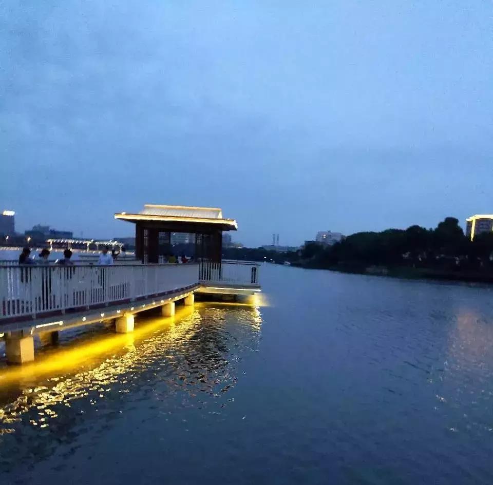 芜湖银湖公园在什么地方,芜湖银湖公园傍晚