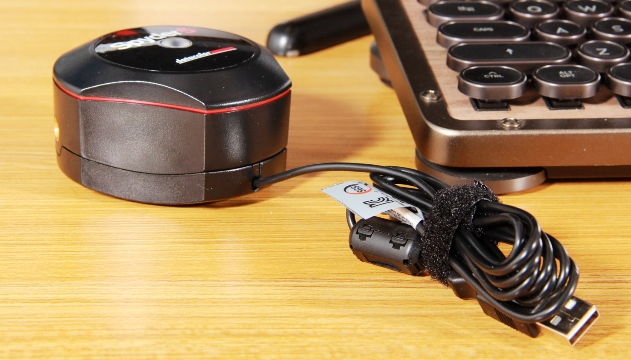 大屏遇上蓝蜘蛛,Spyder5Pro实测游戏悍将大屏电竞显示器电竞