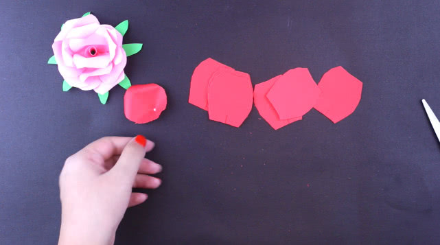 手残*党**也能学会的玫瑰花折纸，情人节送给女神惊喜，手工折纸详解