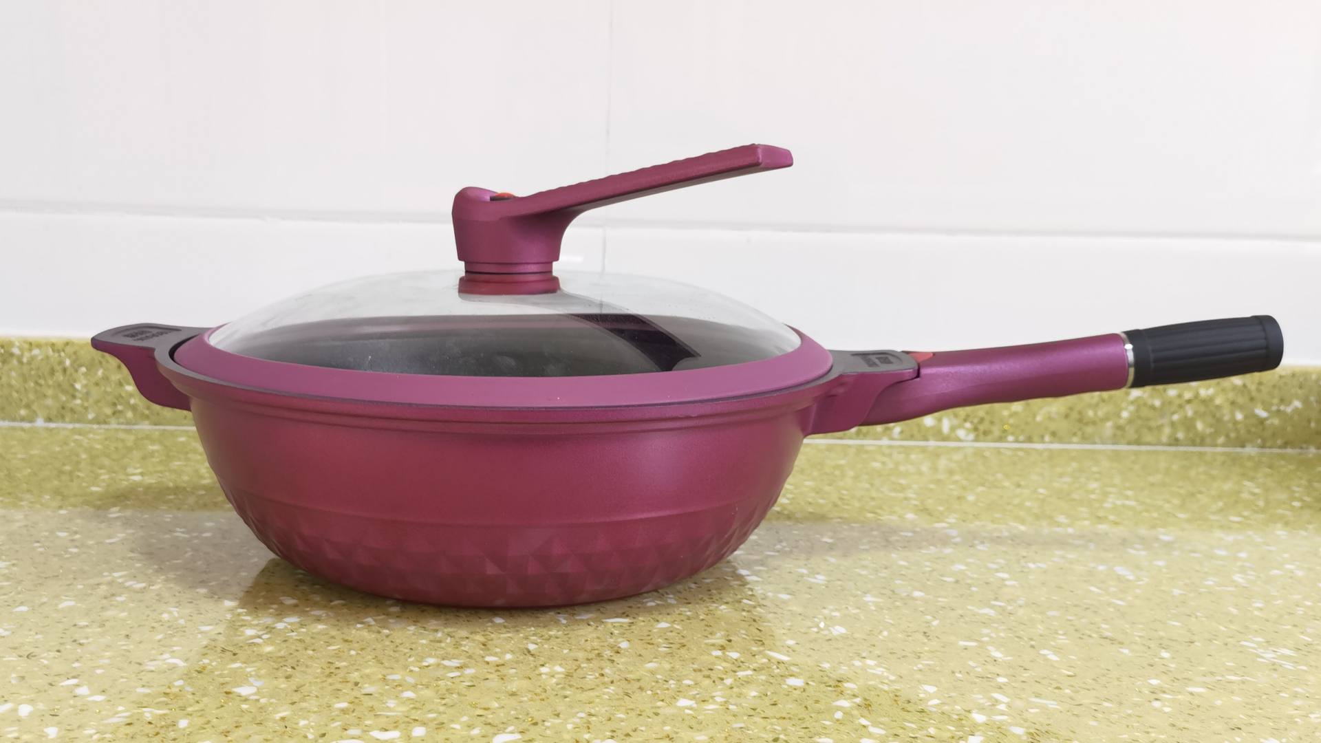 英国帝伯朗不粘锅体验，一锅多用，做饭得力好助手