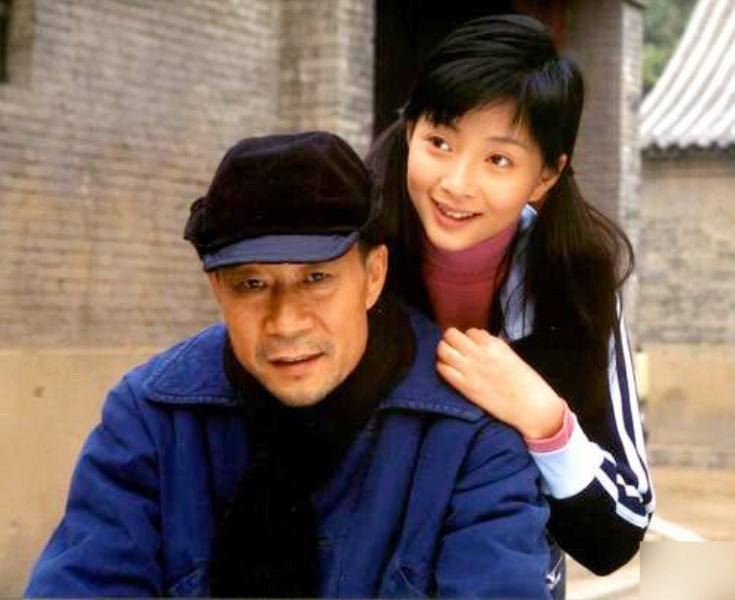 殷桃有多爱男明星,球员李金羽和演员殷桃是什么关系