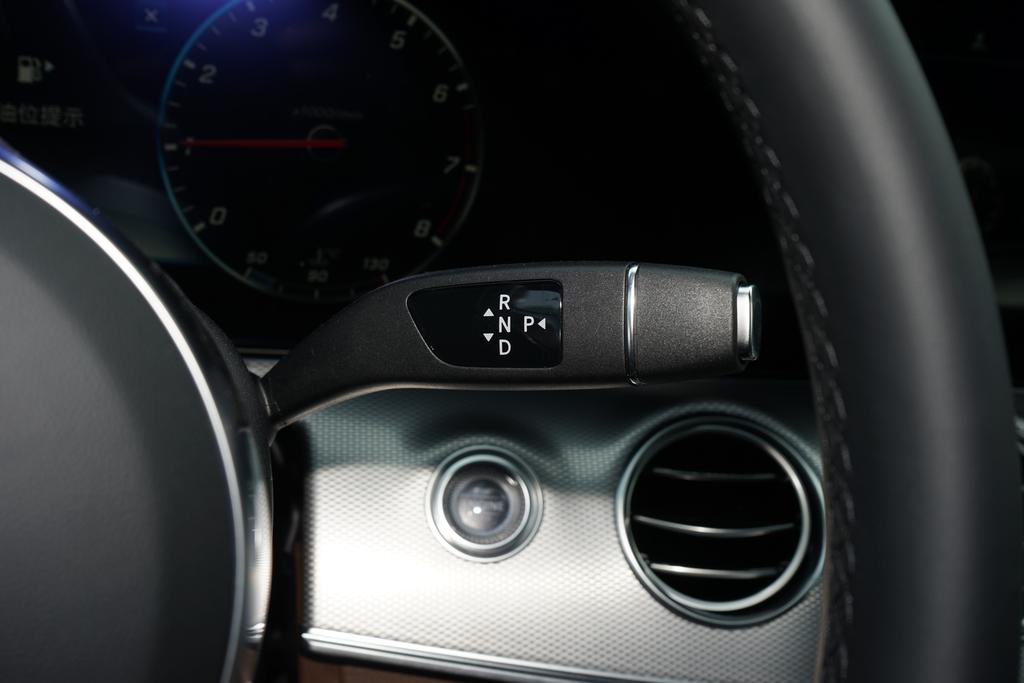 14款奔驰e级和18款奔驰e级对比,奔驰e级2024款对比奔驰s级