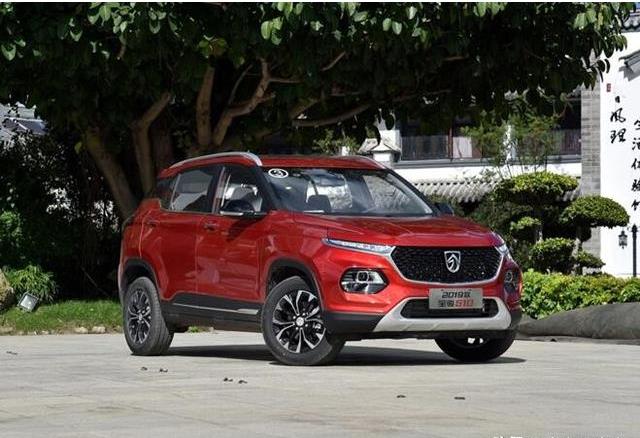 宝骏1.5t和五菱宏光1.5区别,宝骏510和五菱宏光哪个好