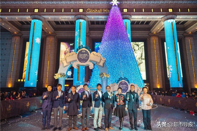 奇迹许愿圣诞树惊艳点亮，上海环球港开启奇幻童话之旅