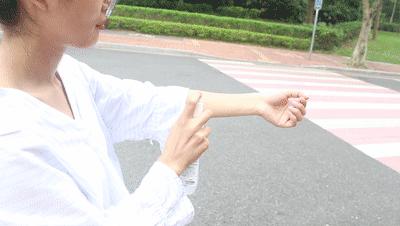 爽身粉要怎么选,好用的爽身粉测评视频