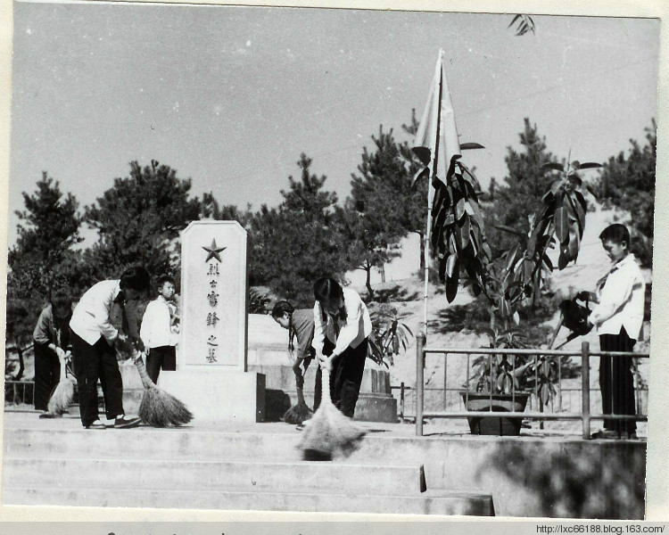 六七十年代雷锋葬礼图片,雷锋葬礼全程视频