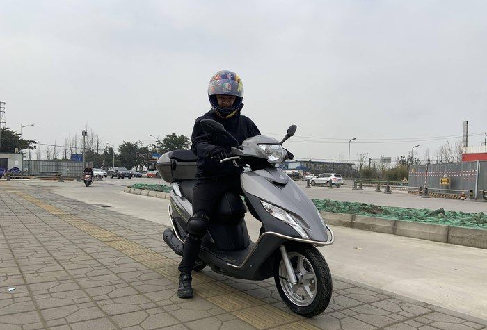 铃木uu125百万纪念版多钱,铃木uu125成交价