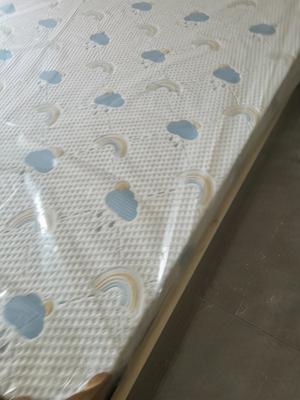 乳胶床垫泰国原装进口85d,苏老伯乳胶床垫