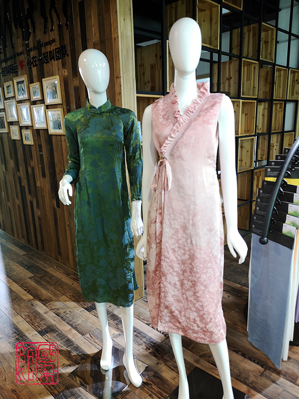 植物染桑蚕丝希赛尔交织缎时装欣赏