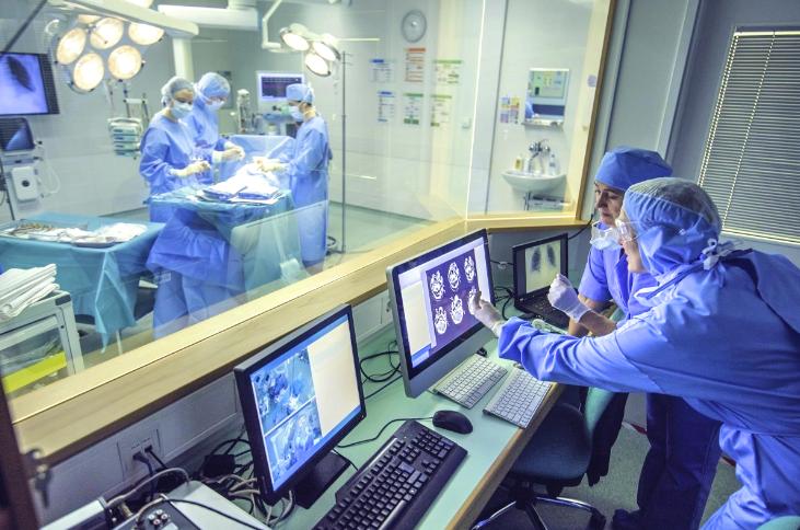 慢性硬膜下出血痴呆,慢性硬脑膜下血肿的病人症状体征