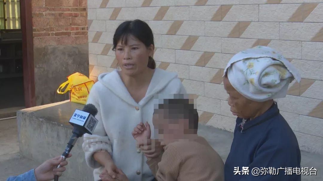 儿童自虐的三大原因,2岁孩子自虐是怎么造成的