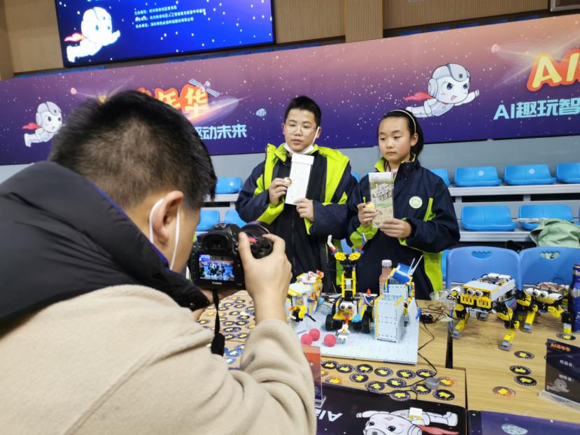 走进校园体验小学课程,走进校园感受