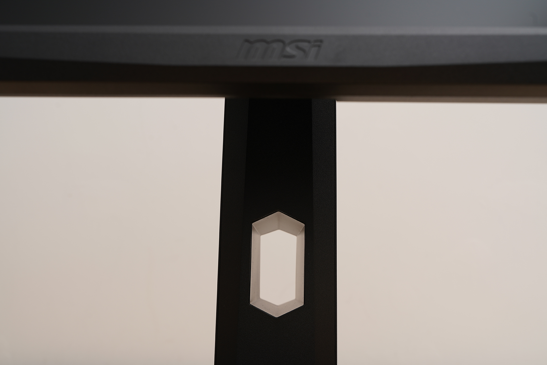 微星mag274qrf27英寸显示器,微星mag274qrfqd显示器测评