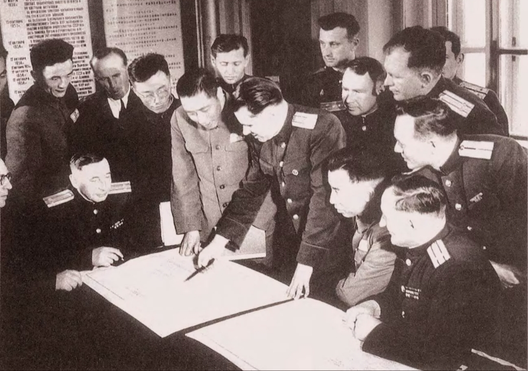 1955年解放军接收旅顺基地，周希汉：凡涉及到钱的问题，都要砍价