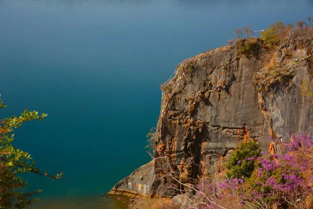 泸沽湖天空之镜怎么去,泸沽湖哪里有天空之镜