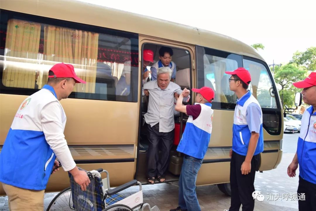 莫道桑榆晚为霞尚满天专访,莫道桑榆晚为霞尚满天央视解说