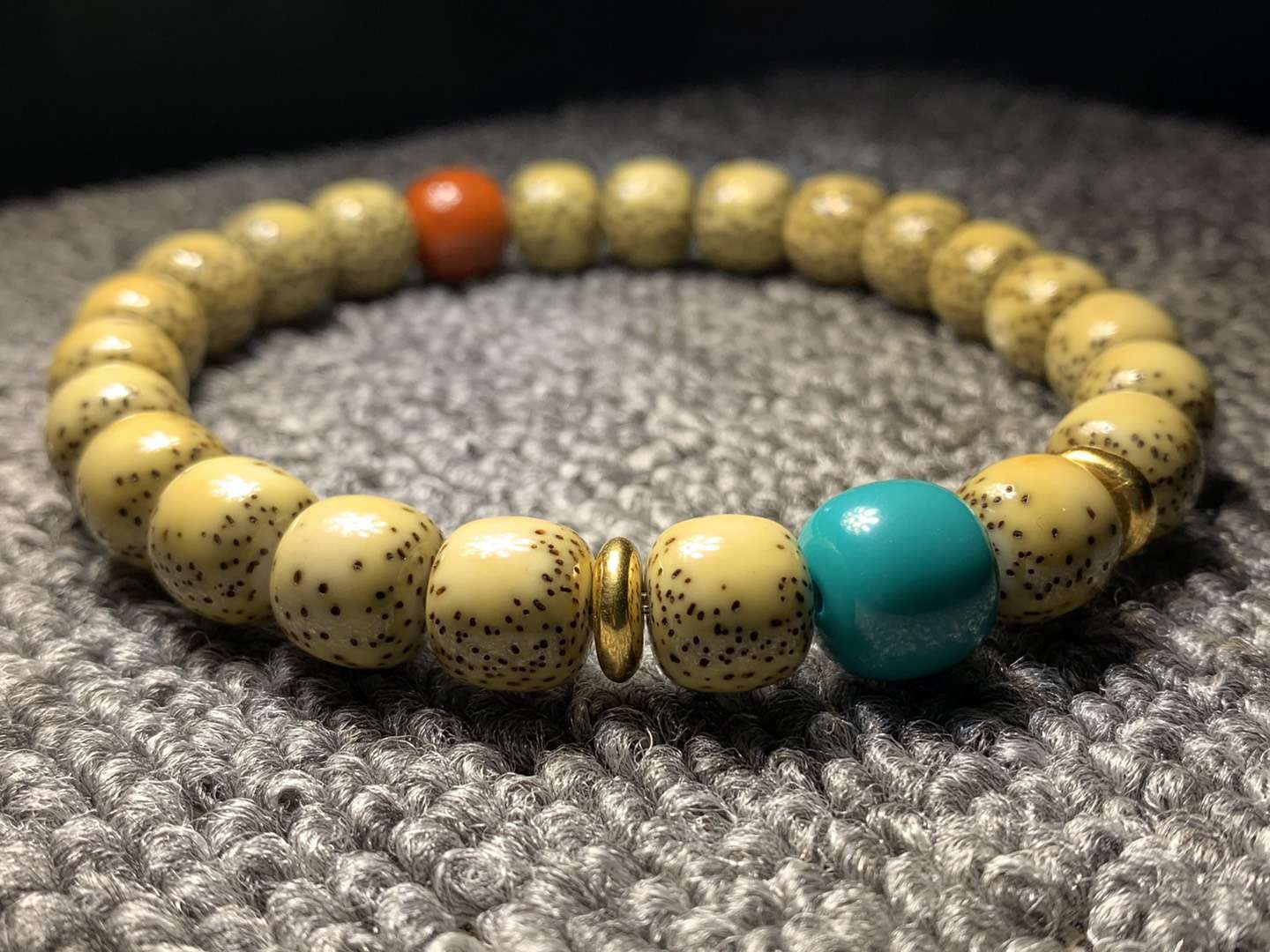 怎么判断星月菩提的好坏,如何判断星月菩提品质的好坏