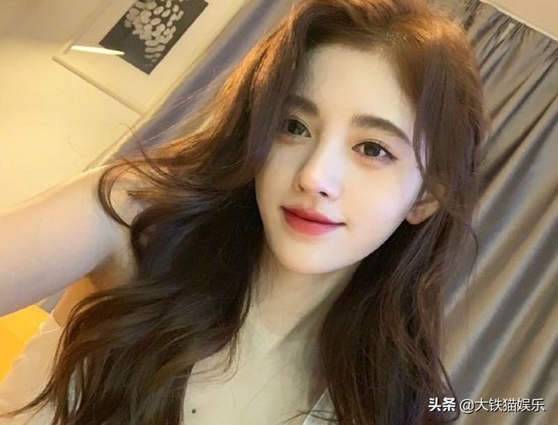 盘点十大身材巨好的红毯女星 (四位身材最好女星亮相红毯场面)