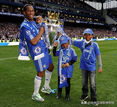 中超史上最强外援，专门碾压后卫，欧冠绝杀拜仁的非洲足球先生