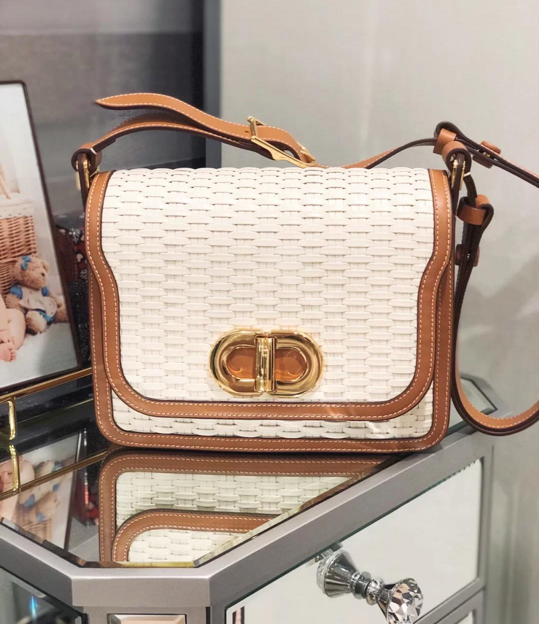 500元左右轻奢包推荐女性,十大入门级轻奢女包千元下