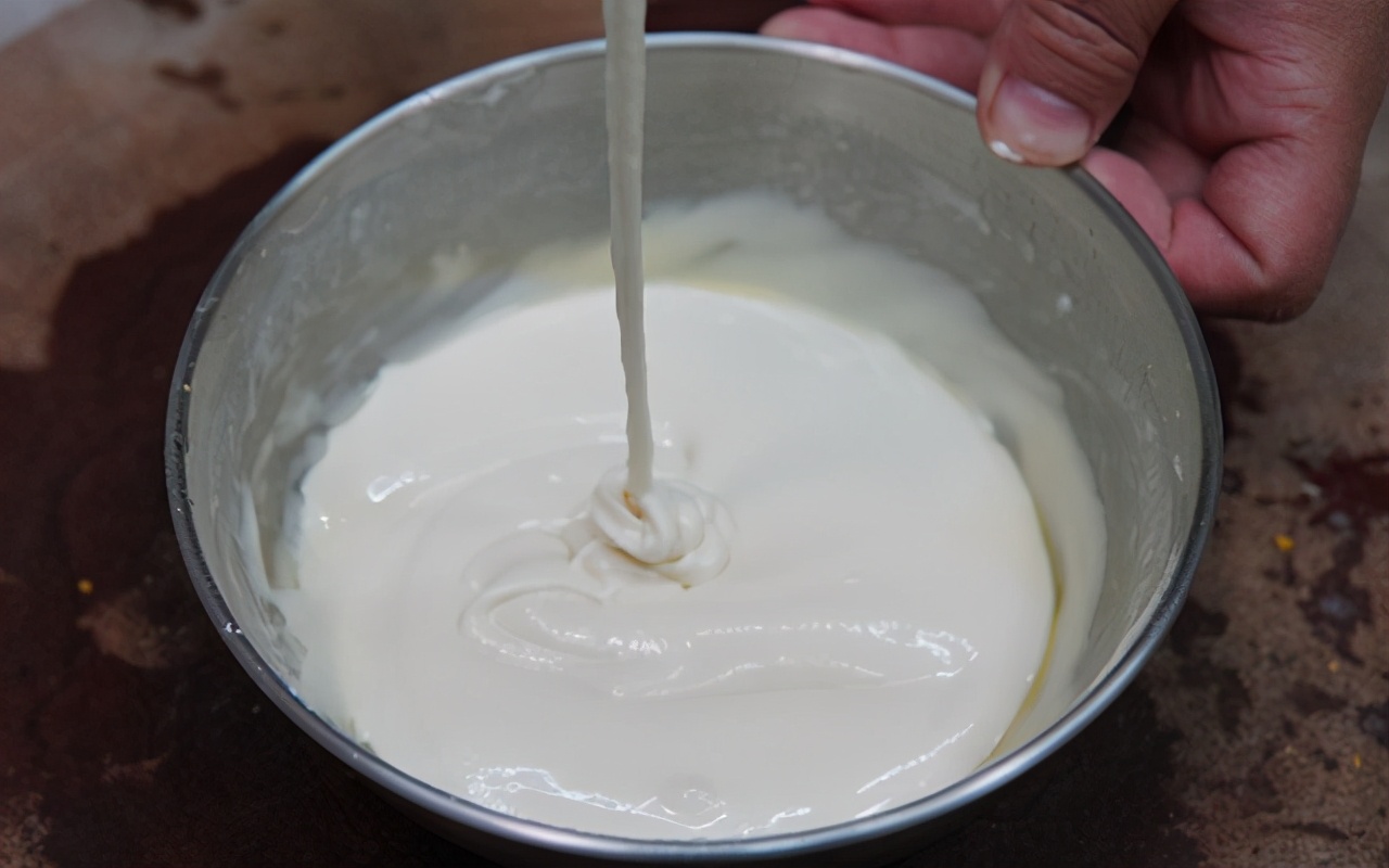 蛋黄鸡翅怎么做外酥里嫩,蛋黄鸡翅的糊怎么调