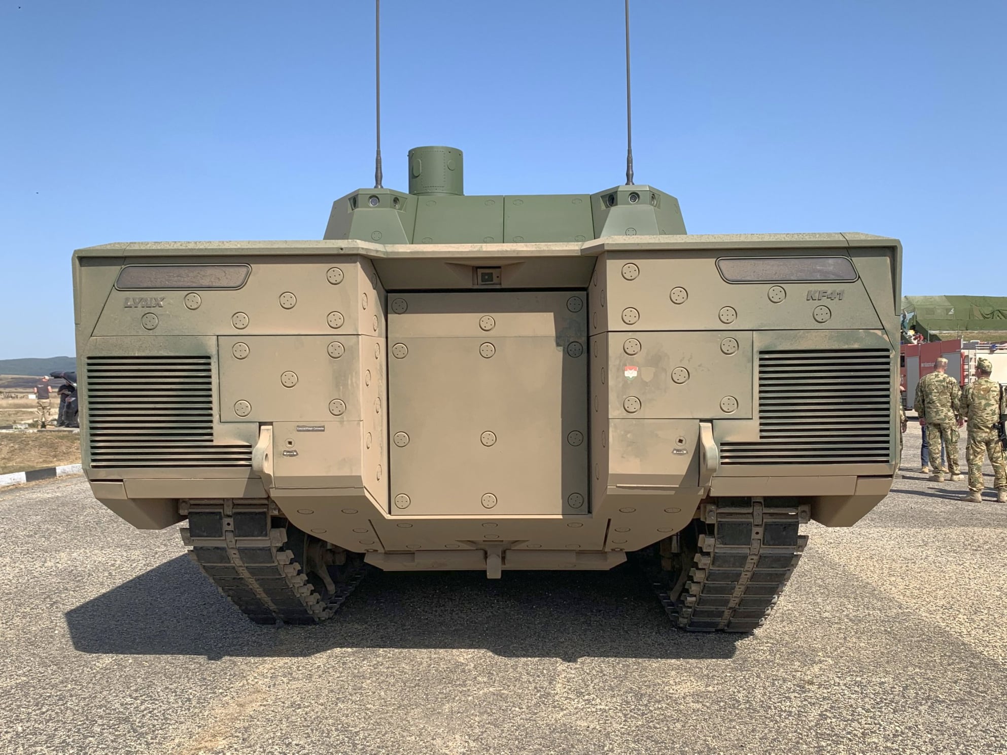 世界上防护能力最强的装甲车,最新山猫kf41步兵战车