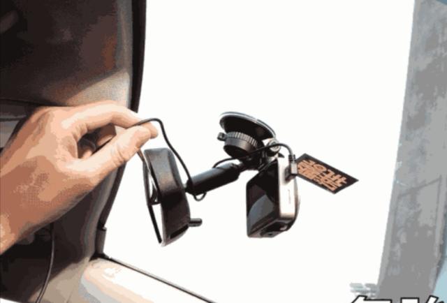 行车记录仪一般在什么店安装,交警教你怎么安装行车记录仪