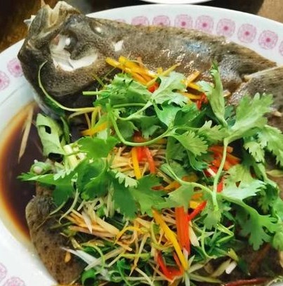 清蒸多宝鱼的做法最正宗,清蒸多宝鱼的做法最正宗的视频