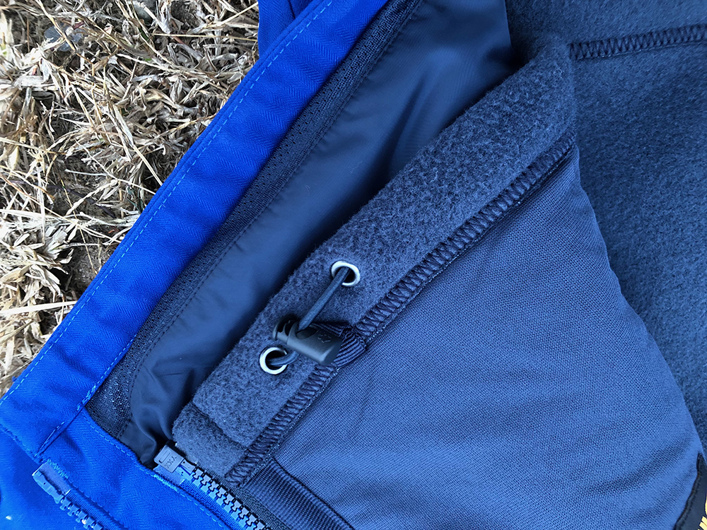 狼爪登山徒步冲锋衣，满满惊喜的开箱报告